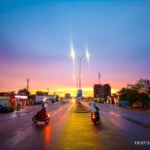 Une photographie d'une rue de Ouagadougou prise par le photographe burkinabè Bruno Kiemtoré
